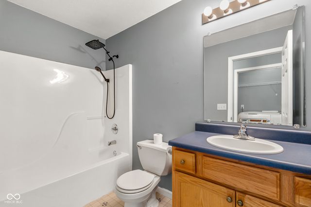 834 S Deer Run, Ellettsville, IN 47429