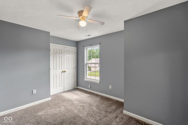 834 S Deer Run, Ellettsville, IN 47429