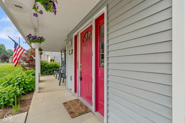 834 S Deer Run, Ellettsville, IN 47429