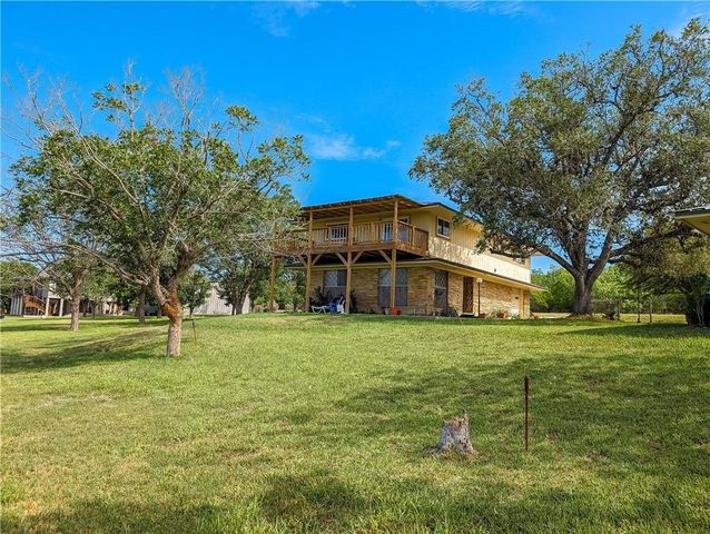 155 Buffalo Road, George West, TX 78022