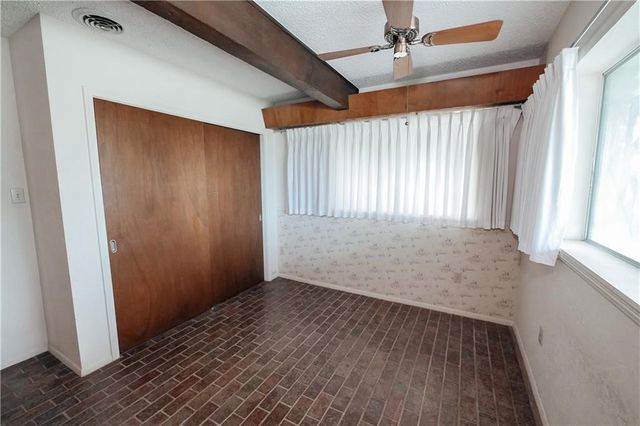 155 Buffalo Road, George West, TX 78022
