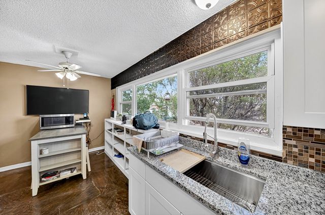 2927 Chisum Ave, Odessa, TX 79762