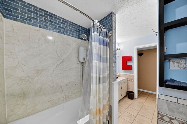 2927 Chisum Ave, Odessa, TX 79762