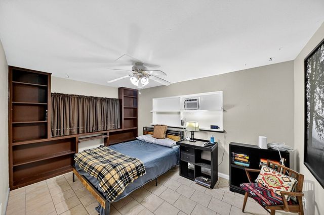 2927 Chisum Ave, Odessa, TX 79762