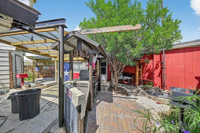 2927 Chisum Ave, Odessa, TX 79762