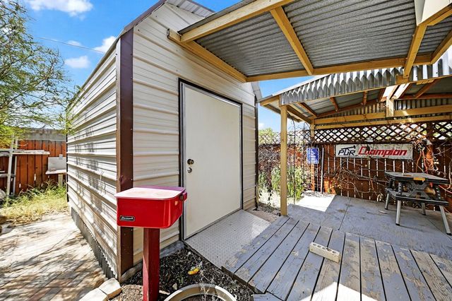 2927 Chisum Ave, Odessa, TX 79762