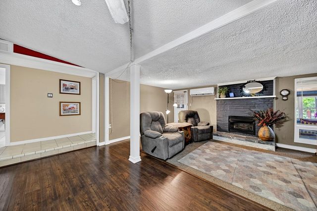 2927 Chisum Ave, Odessa, TX 79762