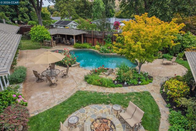 144 Irongate Ct, Alamo, CA 94507