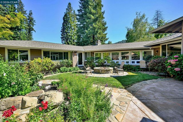 144 Irongate Ct, Alamo, CA 94507