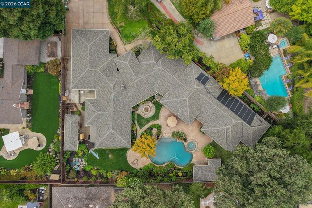 144 Irongate Ct, Alamo, CA 94507