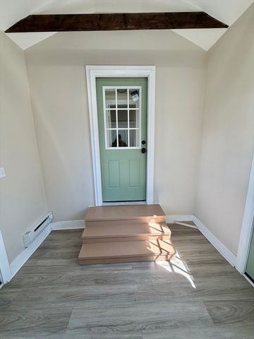 26 Mt. Tom Ave, Easthampton, MA 01027