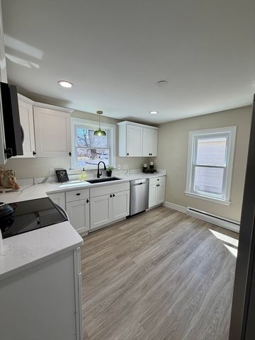 26 Mt. Tom Ave, Easthampton, MA 01027