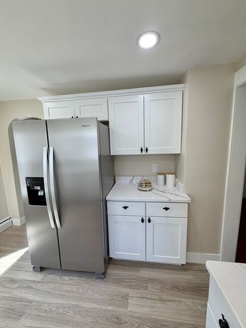 26 Mt. Tom Ave, Easthampton, MA 01027