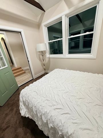 26 Mt. Tom Ave, Easthampton, MA 01027
