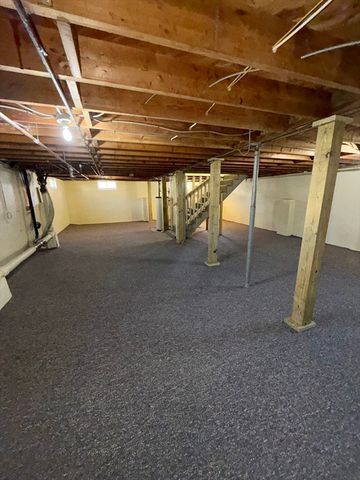 26 Mt. Tom Ave, Easthampton, MA 01027
