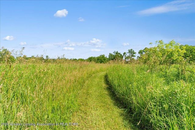 6340 N Hartel Road, Potterville, MI 48876