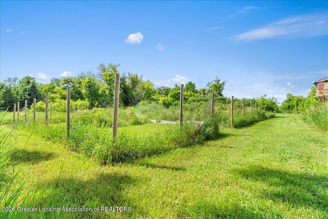 6340 N Hartel Road, Potterville, MI 48876