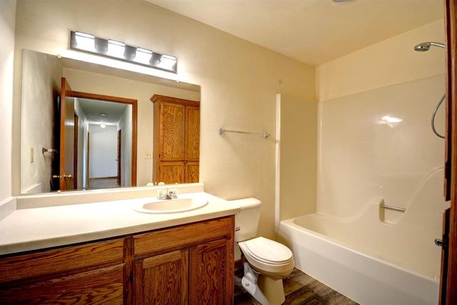 N280 EASTOWNE LANE, Appleton, WI 54915