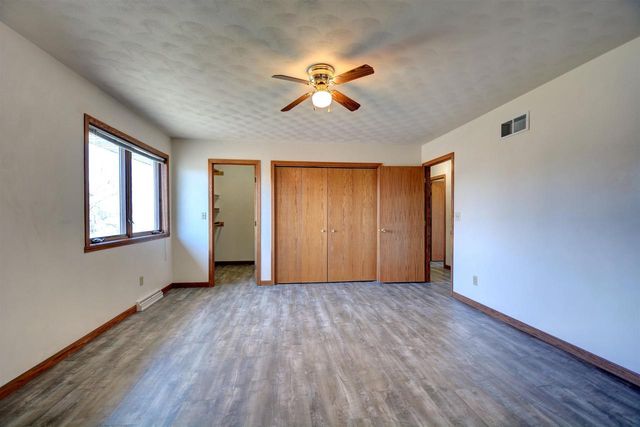 N280 EASTOWNE LANE, Appleton, WI 54915