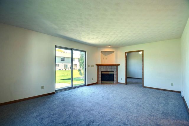 N280 EASTOWNE LANE, Appleton, WI 54915