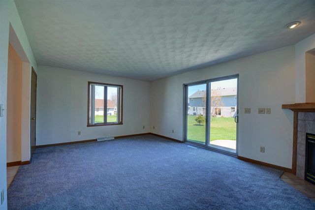 N280 EASTOWNE LANE, Appleton, WI 54915
