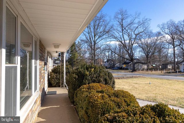 9434 DUBARRY AVE, Lanham, MD 20706