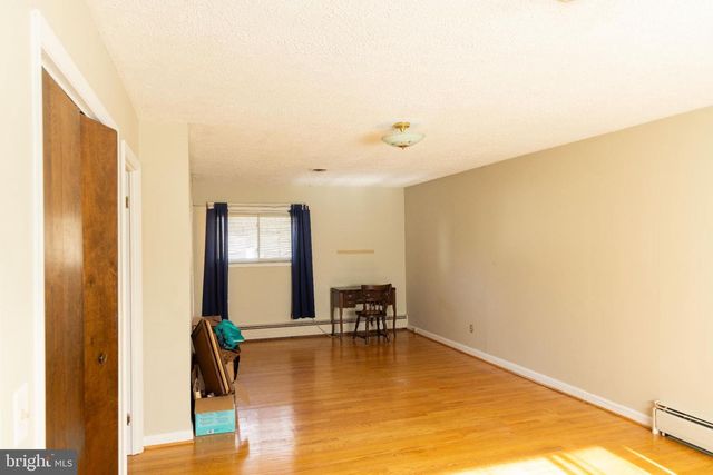 9434 DUBARRY AVE, Lanham, MD 20706