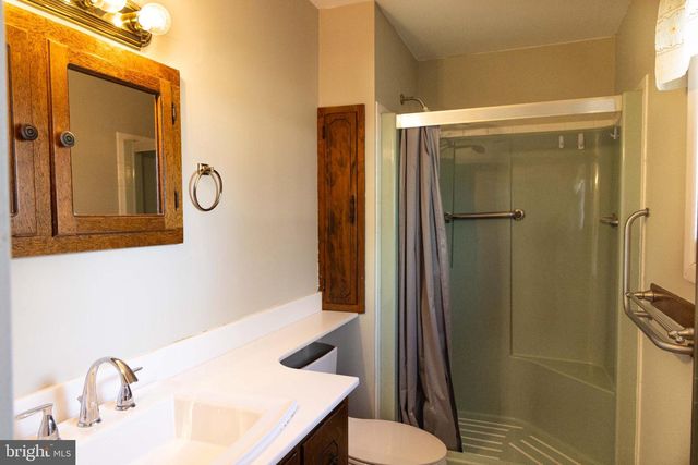 9434 DUBARRY AVE, Lanham, MD 20706