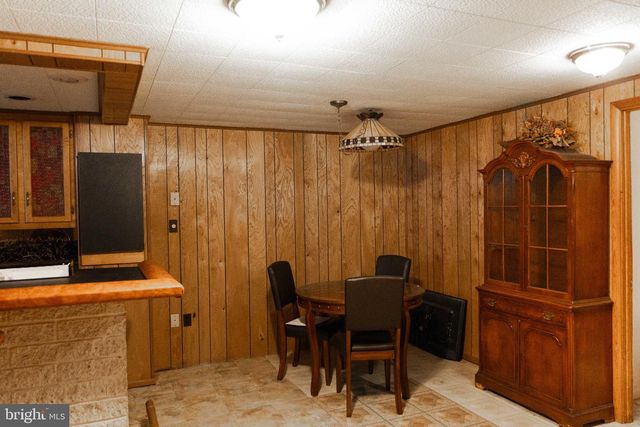 9434 DUBARRY AVE, Lanham, MD 20706