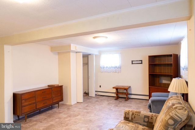 9434 DUBARRY AVE, Lanham, MD 20706