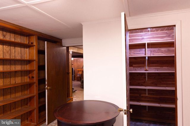 9434 DUBARRY AVE, Lanham, MD 20706