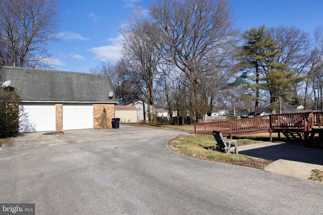 9434 DUBARRY AVE, Lanham, MD 20706