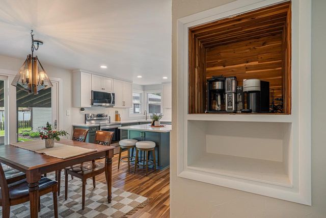 523 MARGARET STREET, Combined Locks, WI 54113