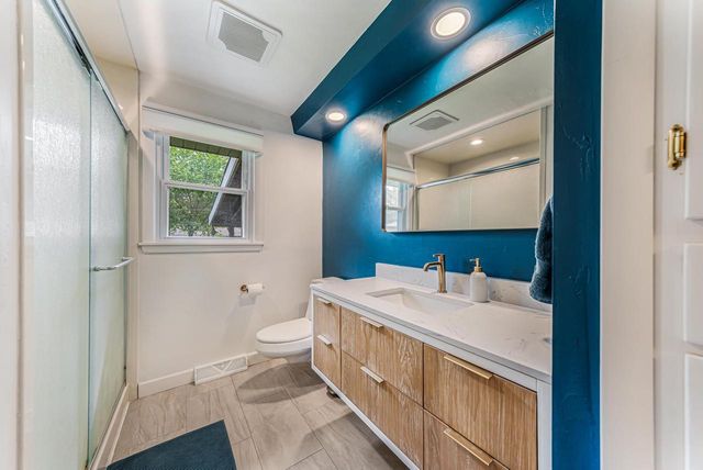 523 MARGARET STREET, Combined Locks, WI 54113
