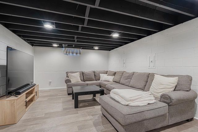 523 MARGARET STREET, Combined Locks, WI 54113