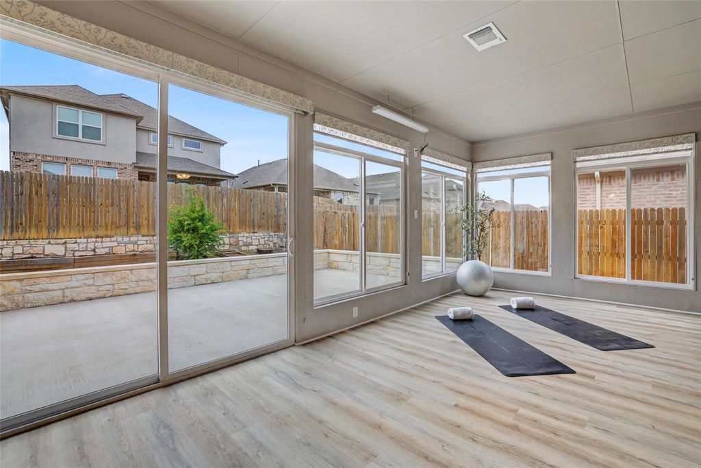 421 Abruzzi ST, Leander, TX 78641