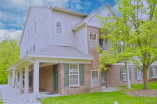 12201 Pinehurst Lane, Grand Blanc, MI 48439