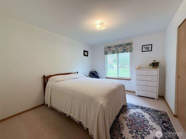 246 Calvin Road, Cinebar, WA 98533