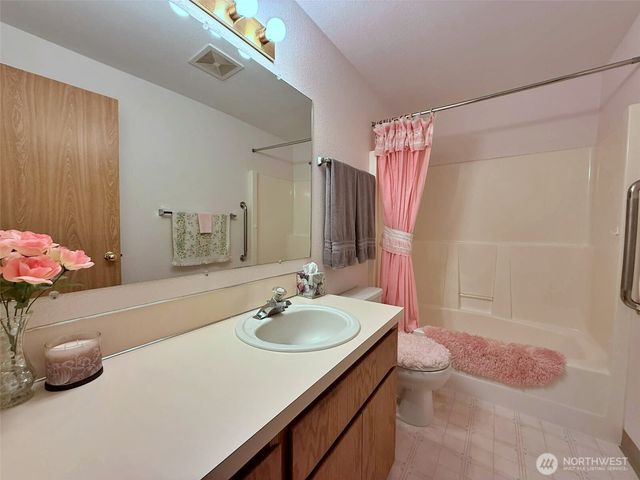 246 Calvin Road, Cinebar, WA 98533