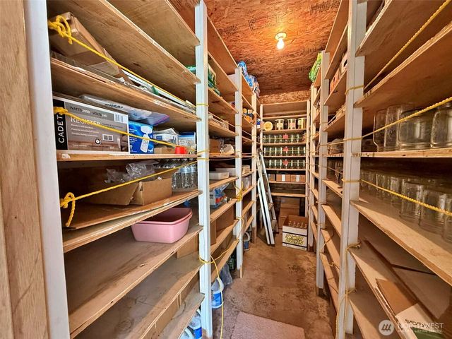 246 Calvin Road, Cinebar, WA 98533