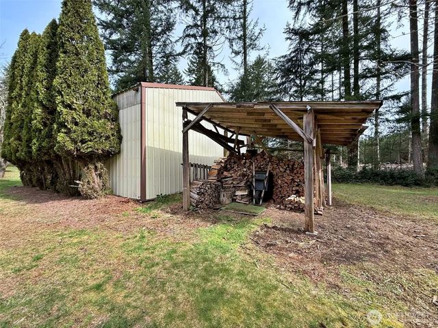 246 Calvin Road, Cinebar, WA 98533