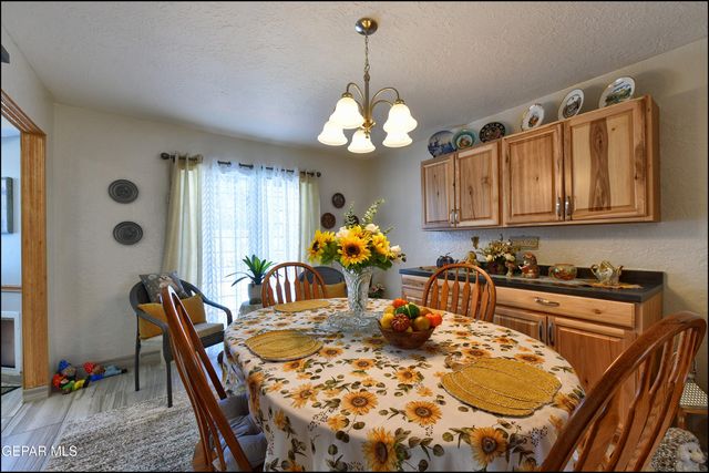 9865 Minuteman Way, El Paso, TX 79924