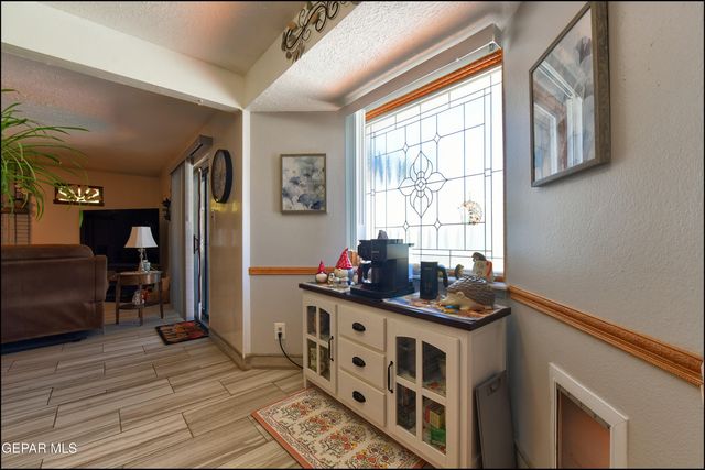 9865 Minuteman Way, El Paso, TX 79924