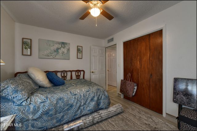 9865 Minuteman Way, El Paso, TX 79924