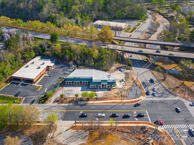 90 S Tunnel Road, Asheville, NC 28805