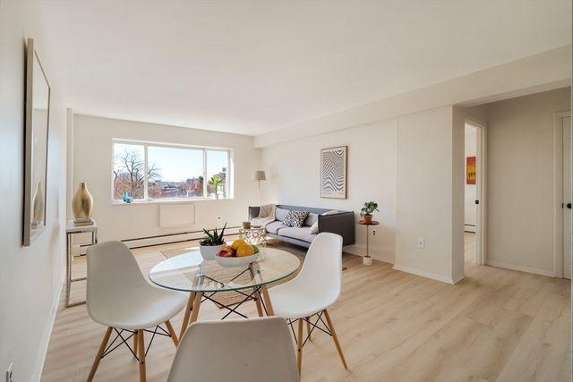 287 Harvard Street 60, Cambridge, MA 02139