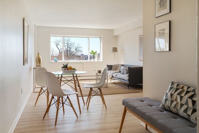 287 Harvard Street 60, Cambridge, MA 02139