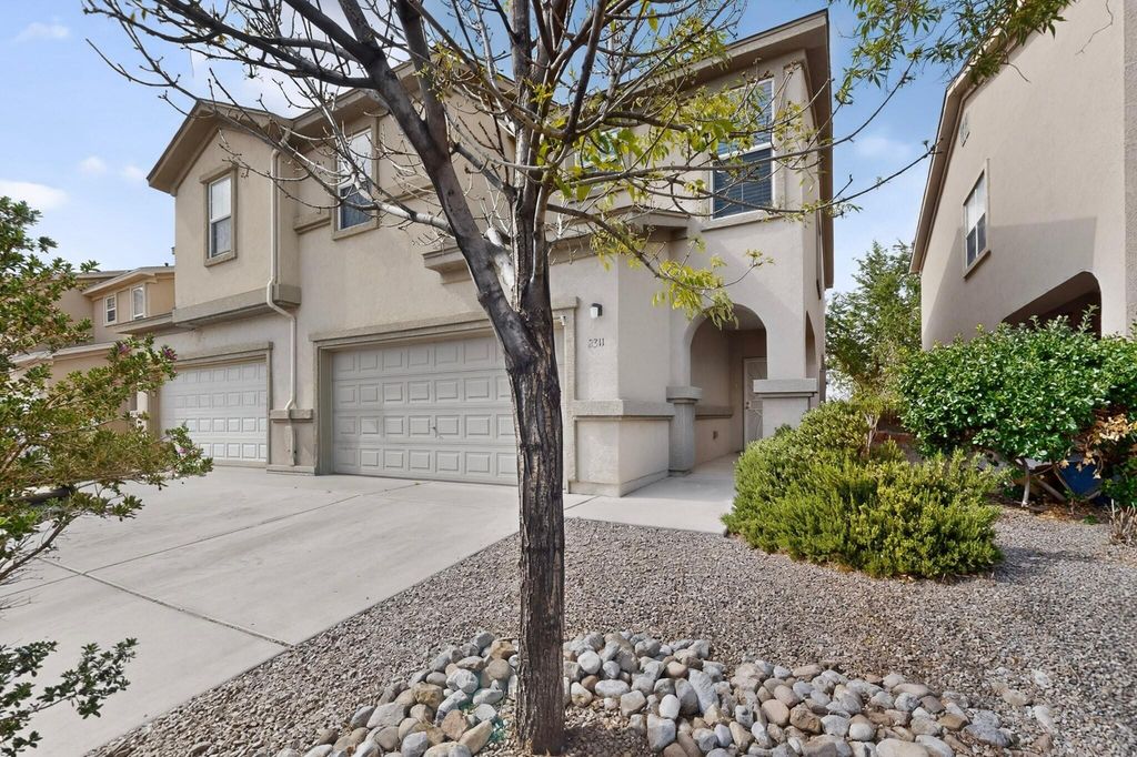 2311 Academic Place SE, Albuquerque, NM 87106