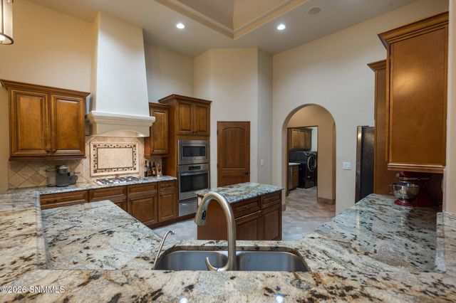 6006 Lazo Del Sur, Las Cruces, NM 88011