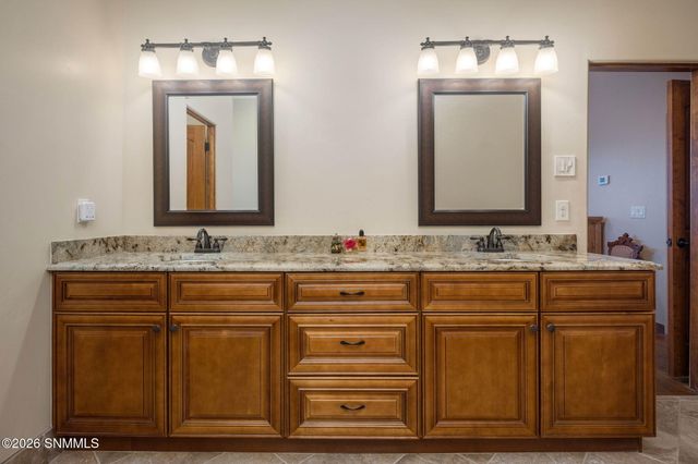 6006 Lazo Del Sur, Las Cruces, NM 88011